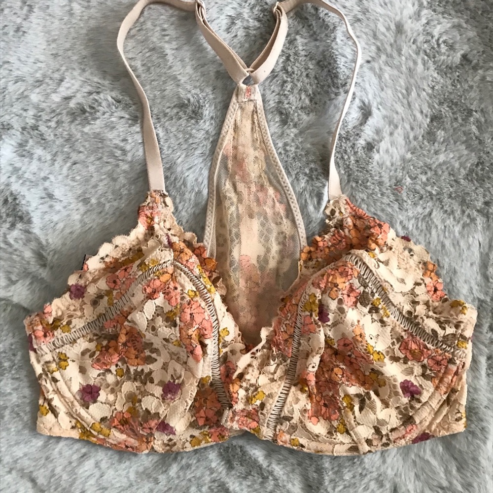 VS Lace Unlined Plunge Bra in Floral Print 💐